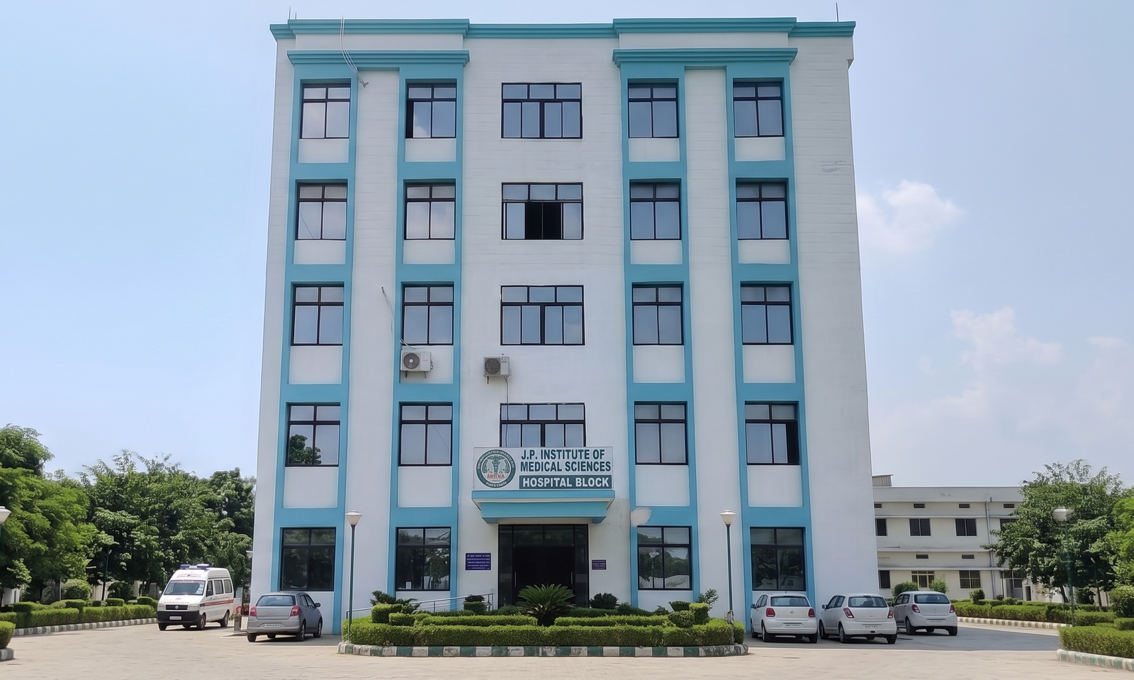 eP enstitute ow Medical Science Main Hospital Building, Patna